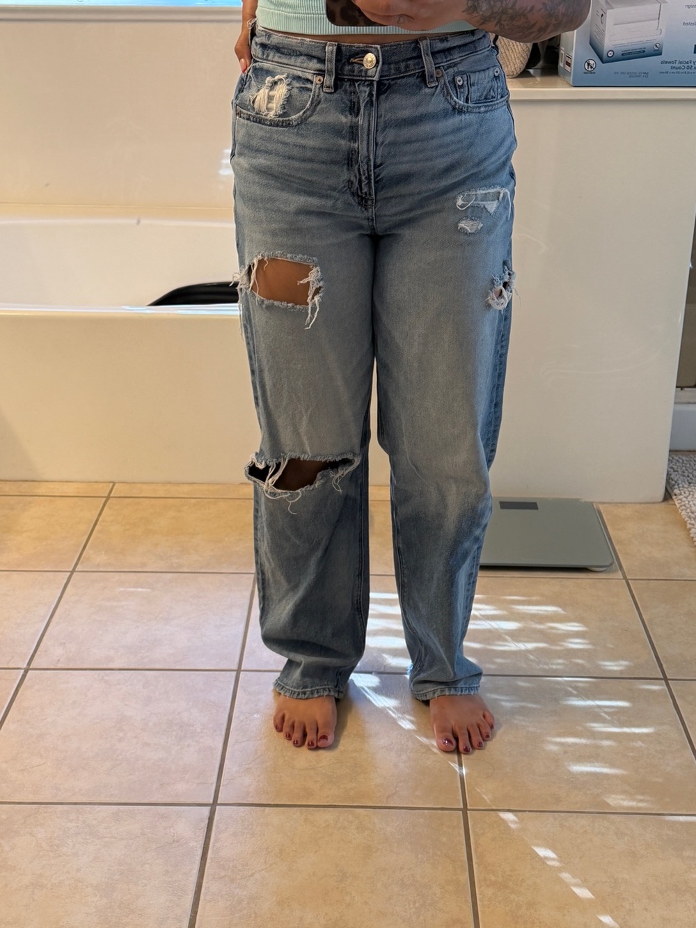American Eagle Outfitters Light Blue High-Rise Distressed Jeans